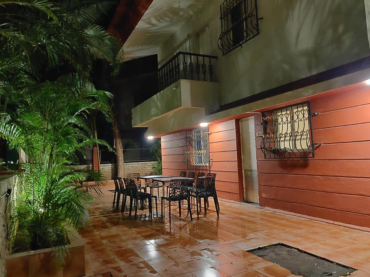 Sunstone Villa Lonavala Buitenkant foto