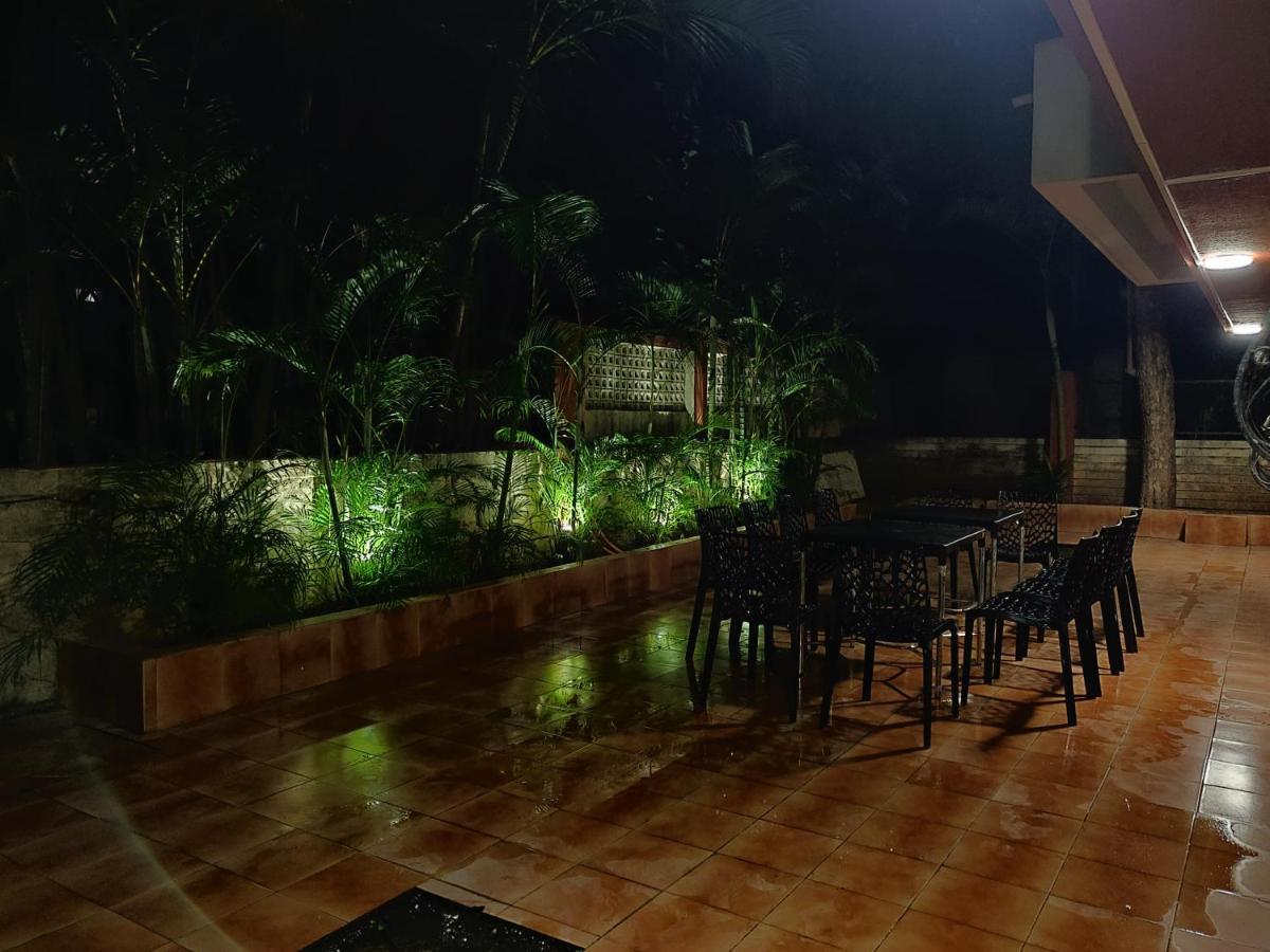 Sunstone Villa Lonavala Buitenkant foto